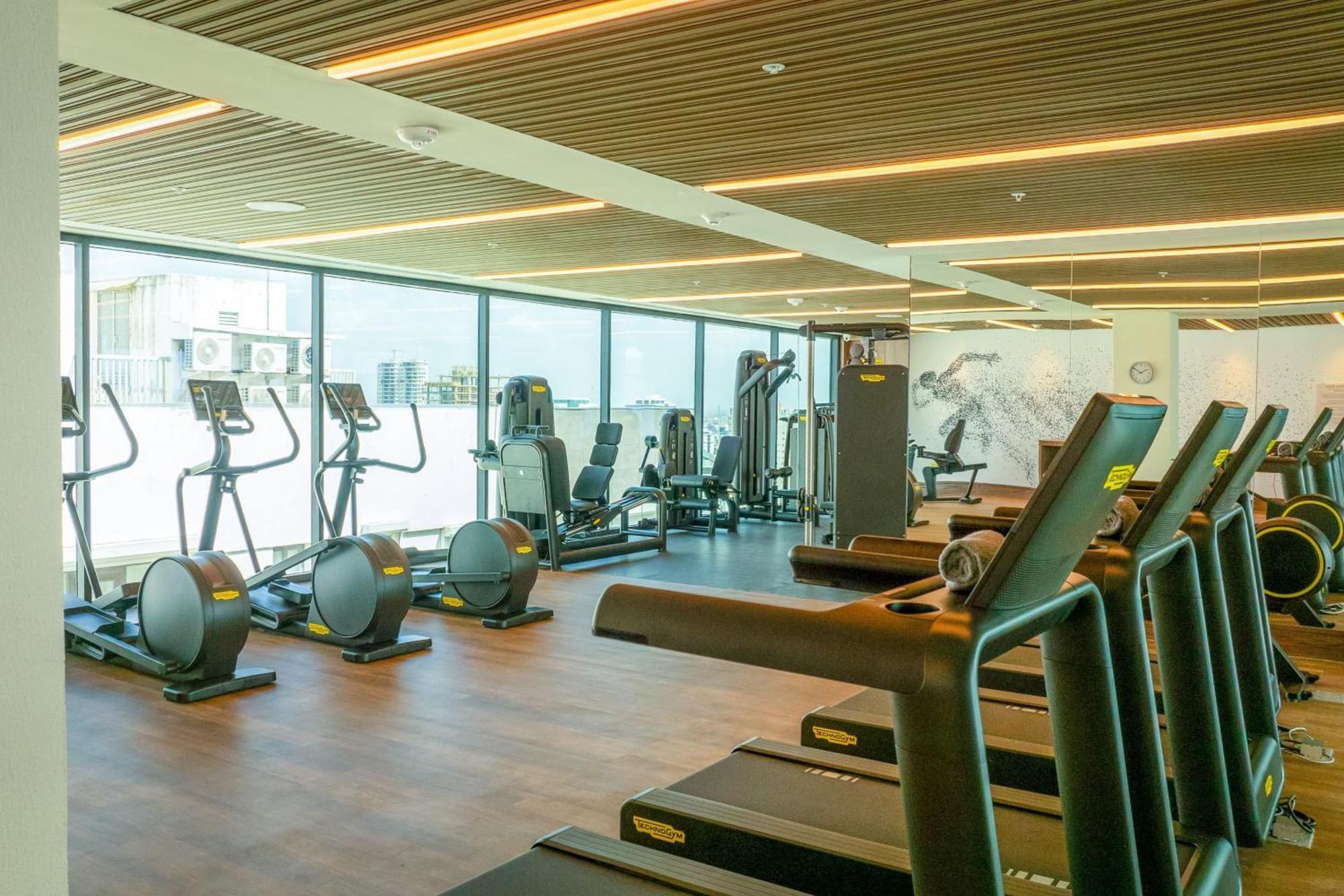 Courtyard By Marriott Santo Domingo Piantini Hotel ภายนอก รูปภาพ