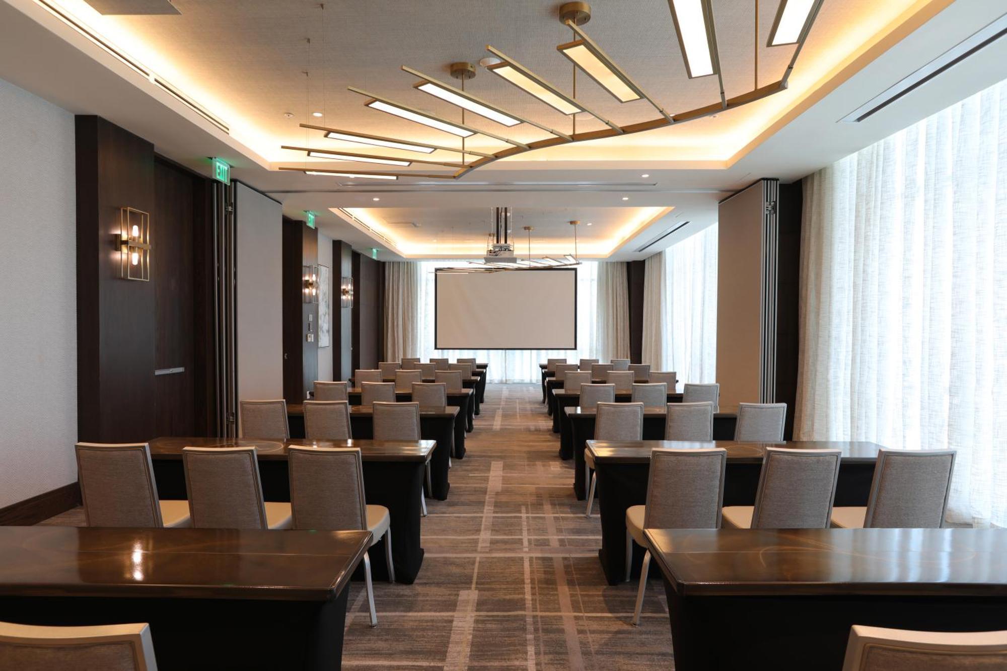 Courtyard By Marriott Santo Domingo Piantini Hotel ภายนอก รูปภาพ