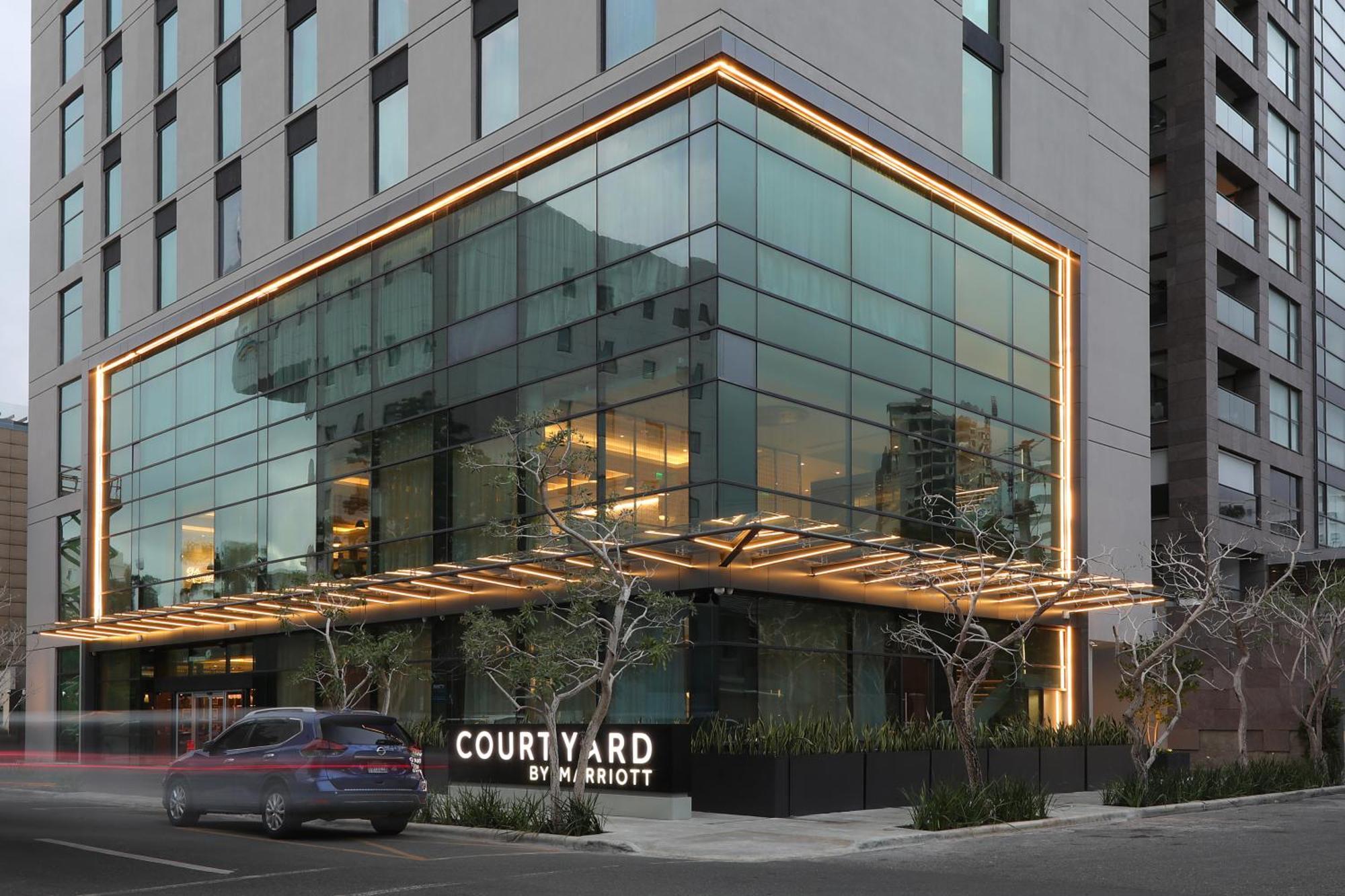 Courtyard By Marriott Santo Domingo Piantini Hotel ภายนอก รูปภาพ