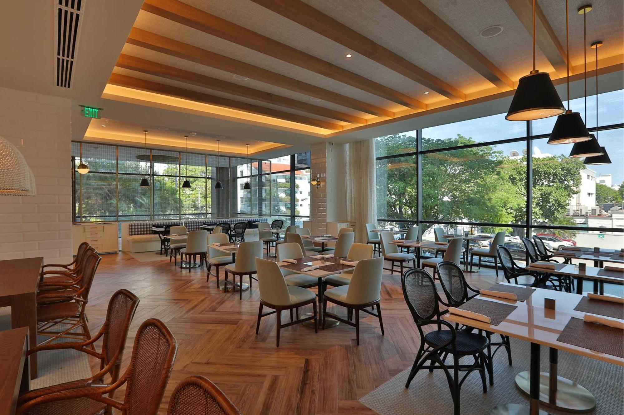 Courtyard By Marriott Santo Domingo Piantini Hotel ภายนอก รูปภาพ